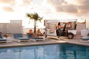 e-TUK Cheese Tasting & Mykonos Riviera Tour