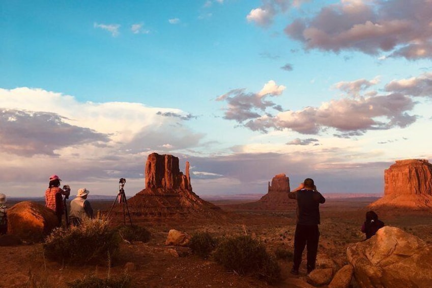 Monument Valley Sunset