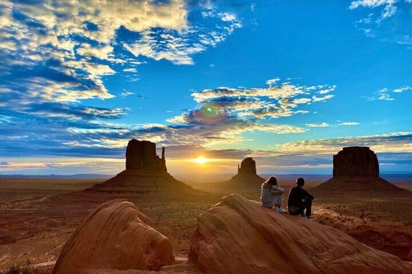 Sunrise Tour of Monument Valley