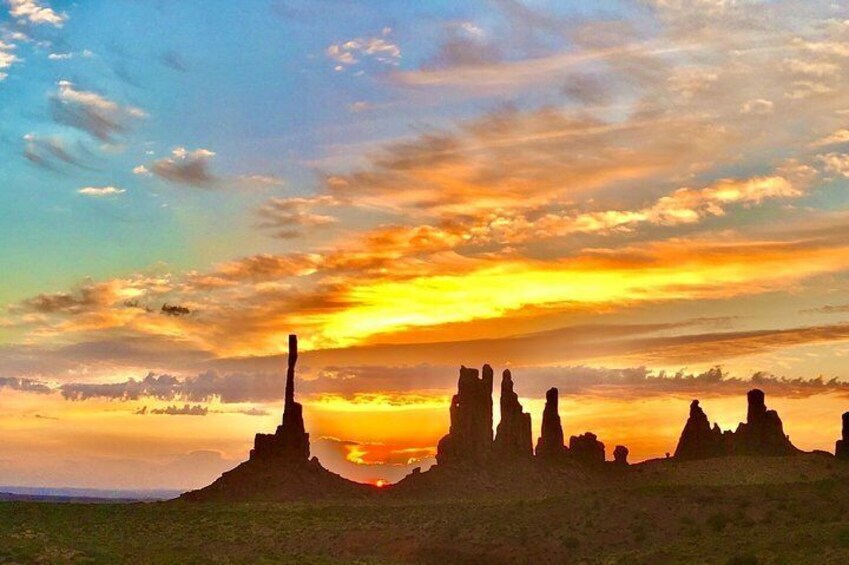 Totem Pole Sunrise Tour