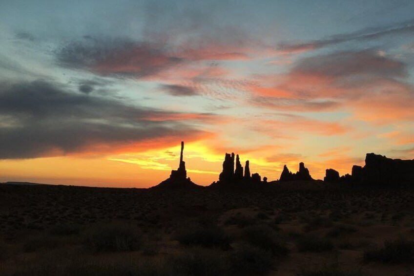 Sunrise Tour of Monument Valley