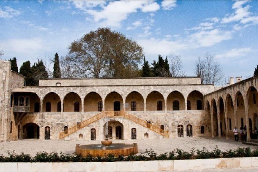 Beiteddine palace