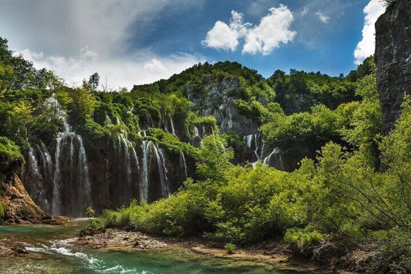 Plitvice Lakes National Park - Day Tour (TICKET INCLUDED)