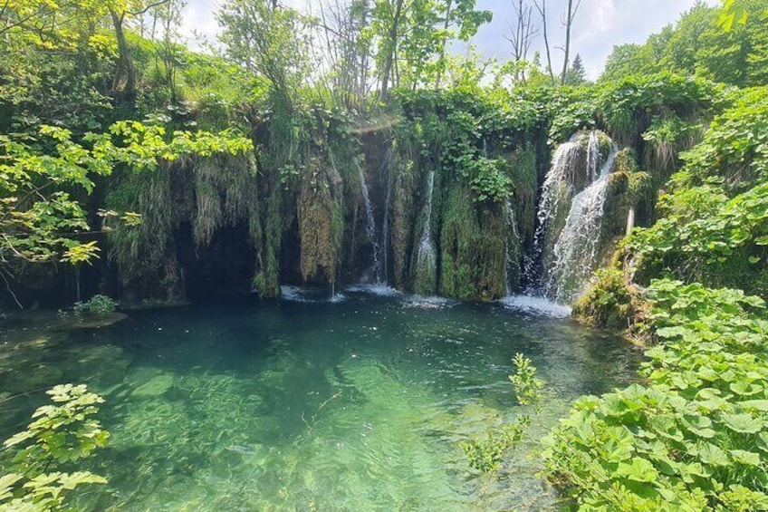 Plitvice Lakes Day Tour with panoramic Boat ride -TICKET INCLUDED