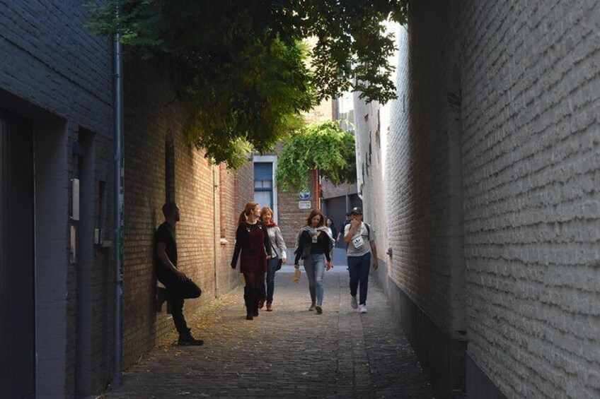 Explore Bruges with a Local