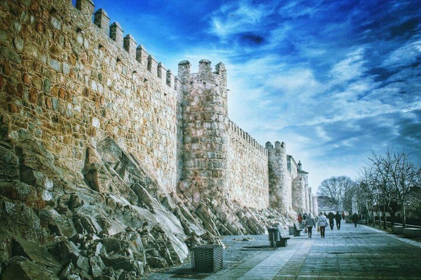 Segovia and Avila Guided Day Tour From Madrid