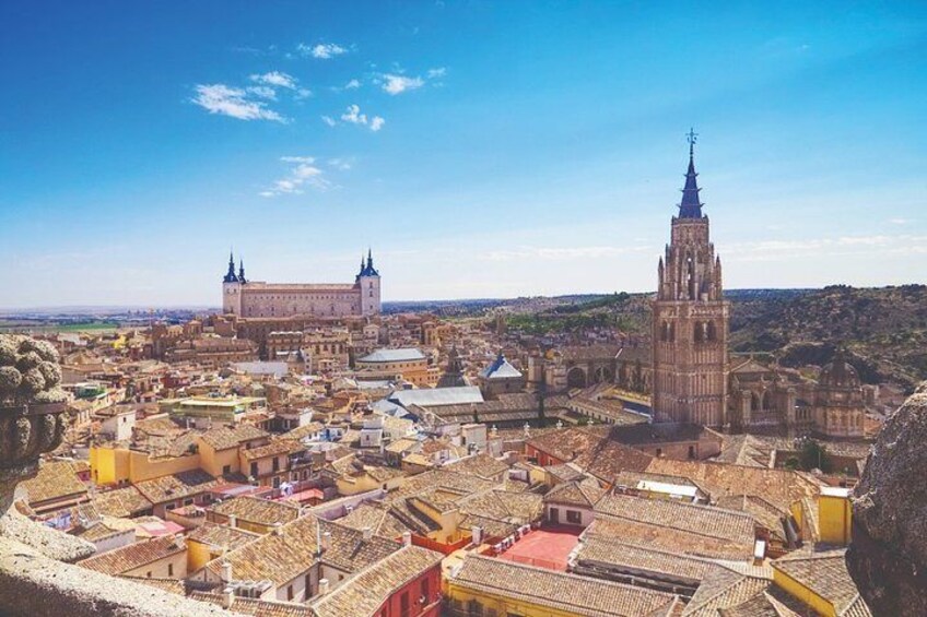 Toledo full day trip from Madrid (including bus, guide and monuments admission)