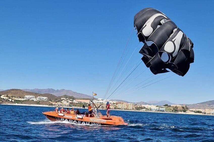 Parasailing in Fuengirola - Premium Flight