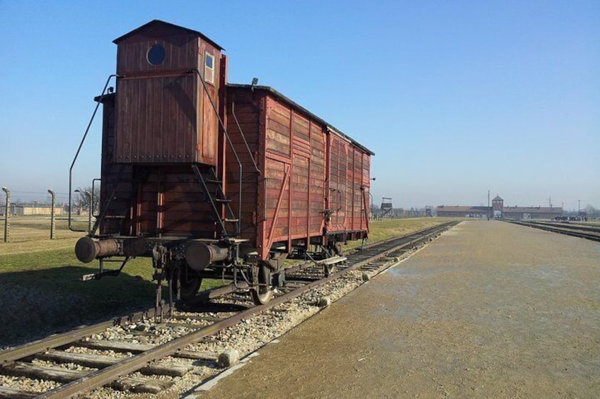 Auschwitz-Birkenau Tour from Krakow with Hotel Pickup