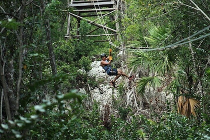 Riviera Maya Jungle Halvdagstur: ATV, Ziplines, Cenote Swim, Rappel