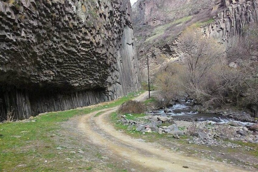 Private tour to Garni Pagan Temple, Geghard Cave Monastery & Symphony of Stones