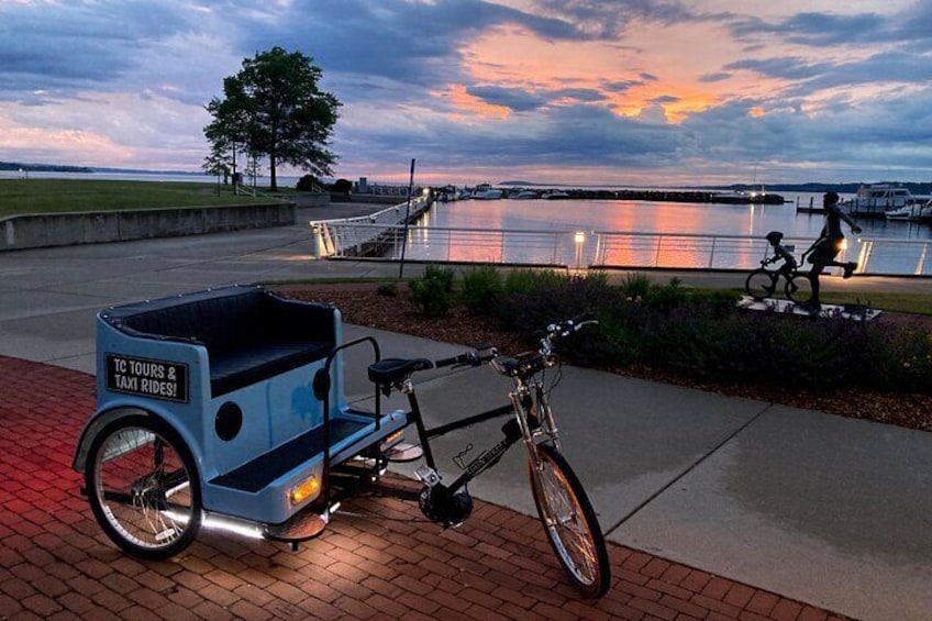 Hi-5 Rickshaw Tour Traverse City - First Thing You MUST Do in TC!