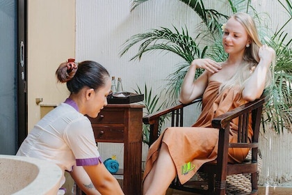 Traditionelle Bali-Massage Lulur & Spa-Behandlung 2 Stunden