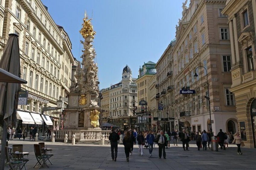 Vienna tour with Questo: A mysterious street that would lead you to a mysterious story.