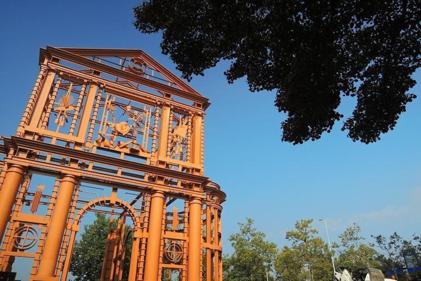 Rotterdam Private Tour: Old Town & Harbor Exploration Game With Puzzles