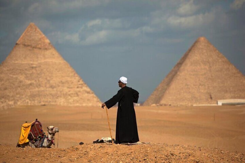 8 hours Cairo day Tour to Giza Pyramids, Memphis City, Sakkara and Dahshur