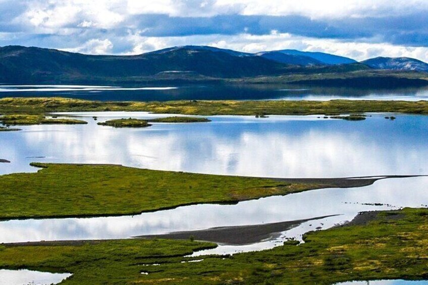 Classic Golden circle tour from Reykjavík in minibus