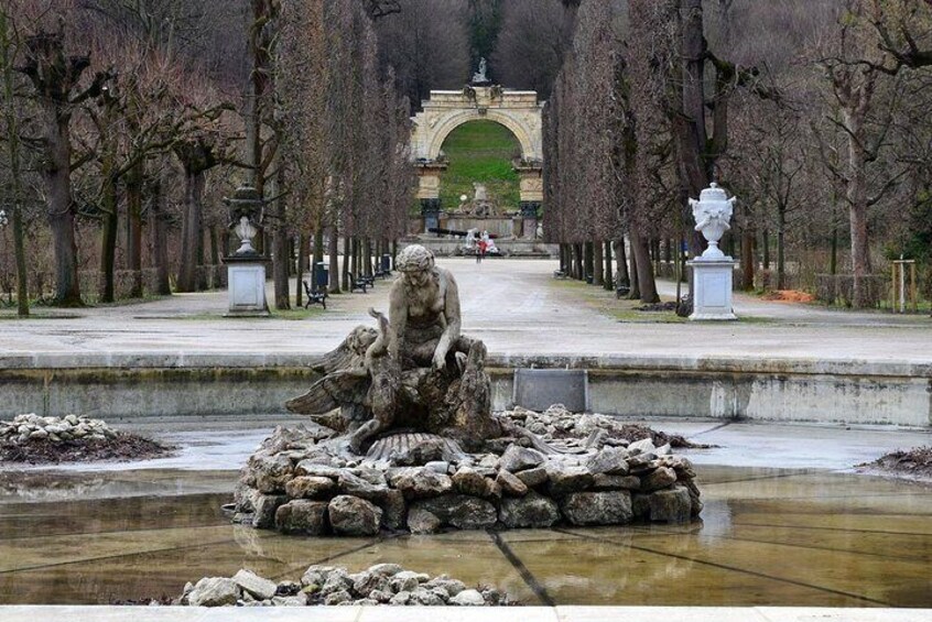 Small-Group Schönbrunn Palace Half-Day Tour with a Historian Guide