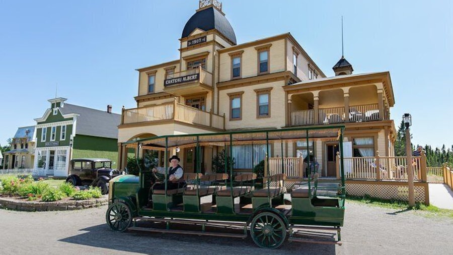 Hotel Château Albert, Acadian Historic Village