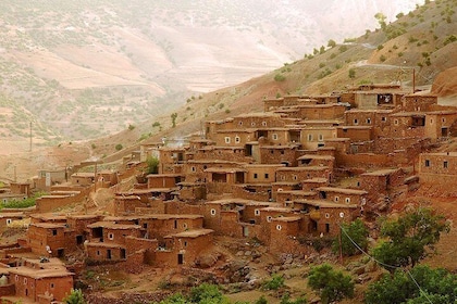 Private day trip to Atlas Mountains, Ourika waterfalls and weekly berber ma...