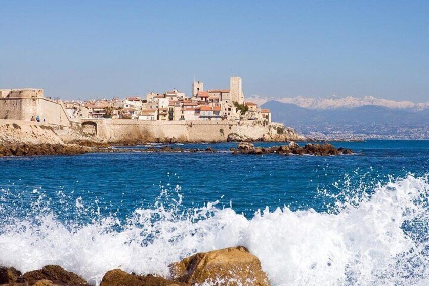Small-Group Half-Day Tour to St-Paul-de-Vence, Antibes and Cannes from Nice