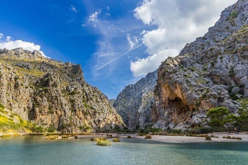 Mallorca Full Day Tour by Train, Tram and Boat