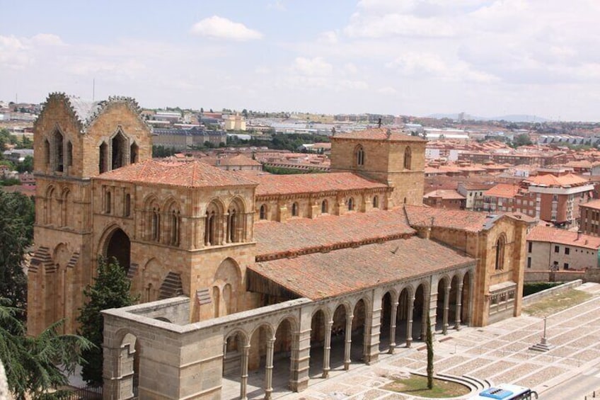 Full Day Tour Ávila and Segovia from Madrid with Tickets to Monuments Included