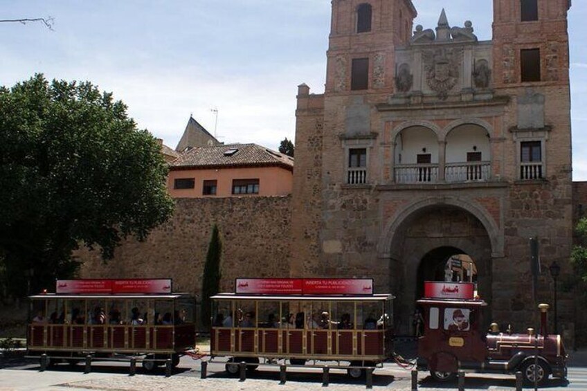 Toledo Half Day Tour with Cathedral Tickets Included