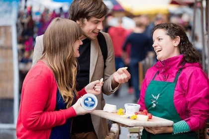 Foodie walking tour of Galway city. Guided English/French. 2½ hours.