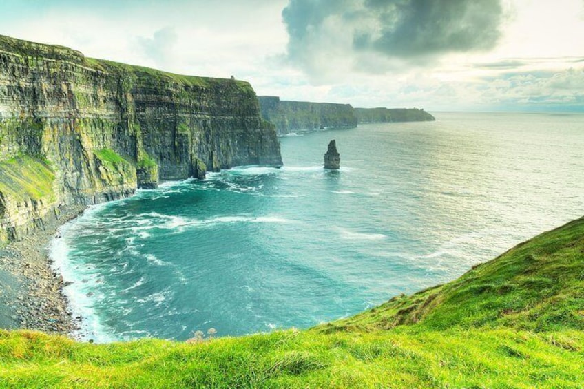 Aran Islands, Cliffs of Moher & Cliff Cruise tour from Galway. Guided. Full day