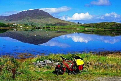 Shore Excursion: Self-Guided Wild Atlantic Way Biking Tour from Clifden
