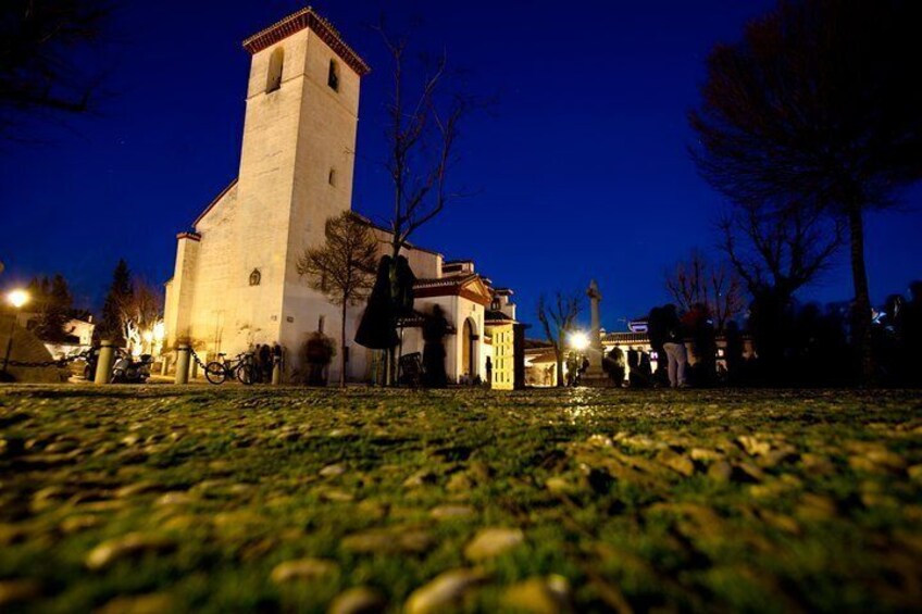 Albaicin Private Tour at Night