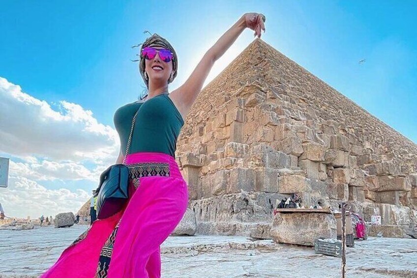 Private Giza Pyramids,Sphinx,camel,lunch & inside the 3rd Pyramid