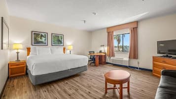 스튜디오 스위트, 킹사이즈침대 1개, 금연 | 필로우탑 침대, 책상, 암막 커튼, 다리미/다리미판