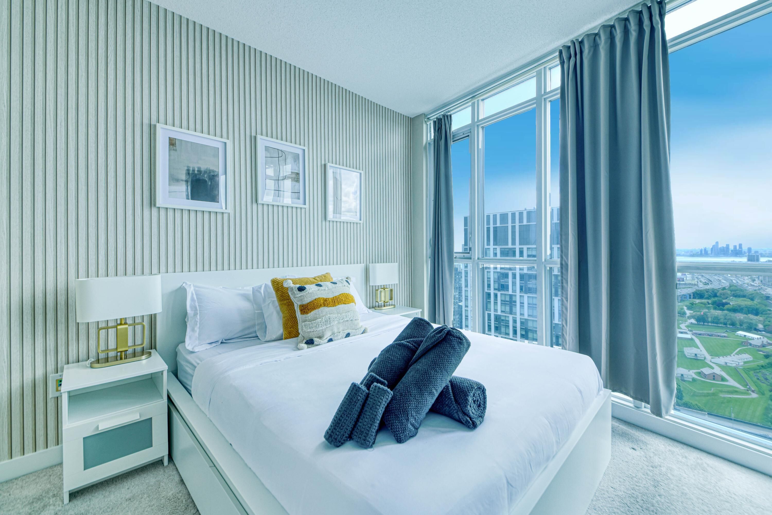 Panoramic Apartment | Living area | 65-inch Smart TV with digital channels