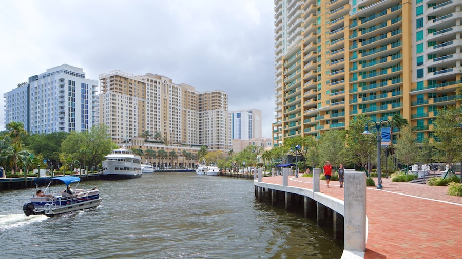 Scenic waterfront promenade along the New River in Fort Lauderdale, Florida.