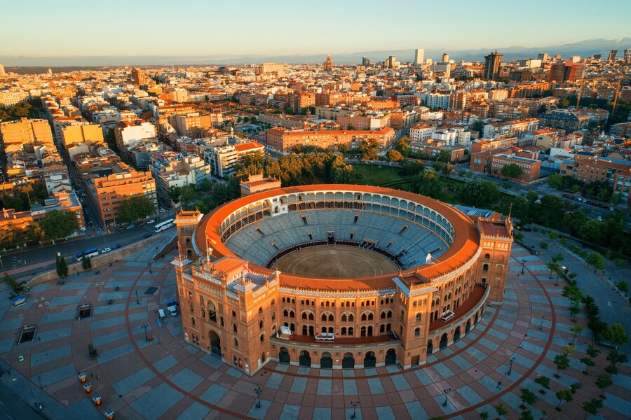 Aerial view of Las Ventas Bullring in Madrid, showcasing its iconic design.