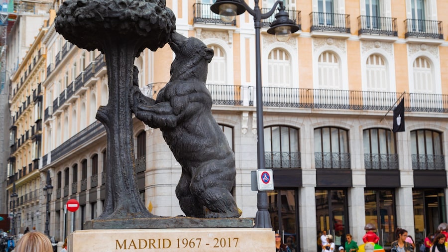 Statue of the Bear and the Strawberry Tree at Puerta del Sol in Madrid, a symbol of the city and popular meeting spot.