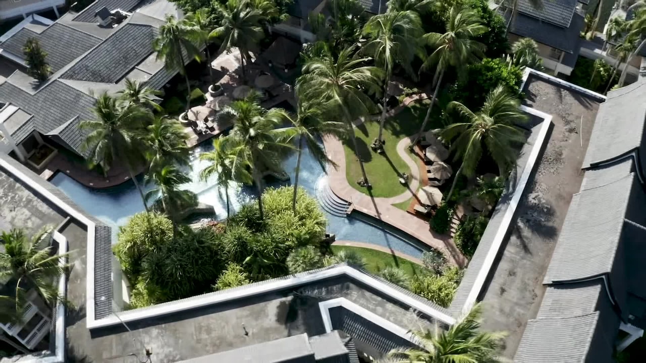 宿泊施設による動画