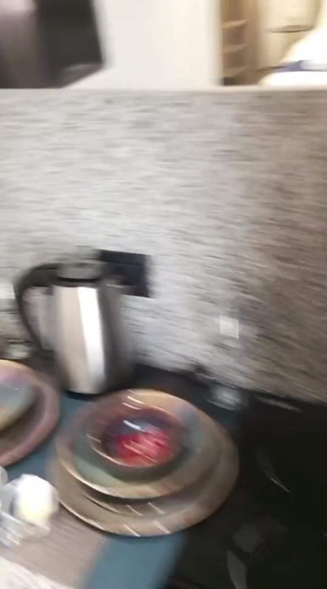 宿泊施設による動画