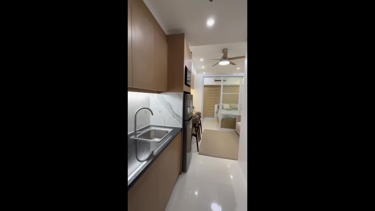 宿泊施設による動画