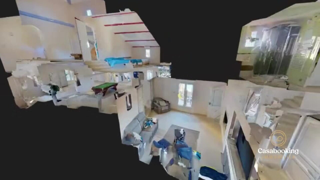 宿泊施設による動画