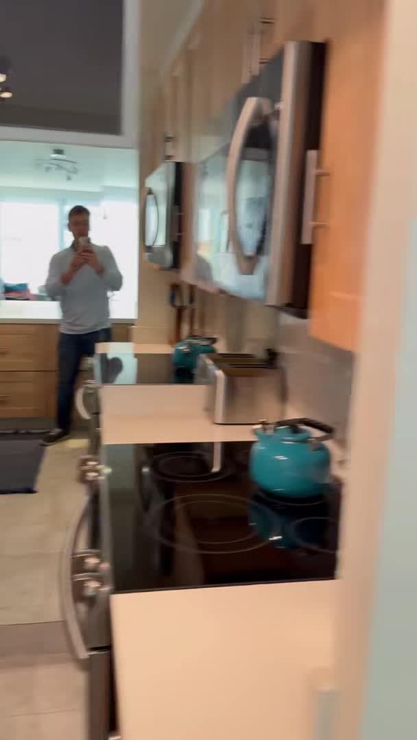 宿泊施設による動画