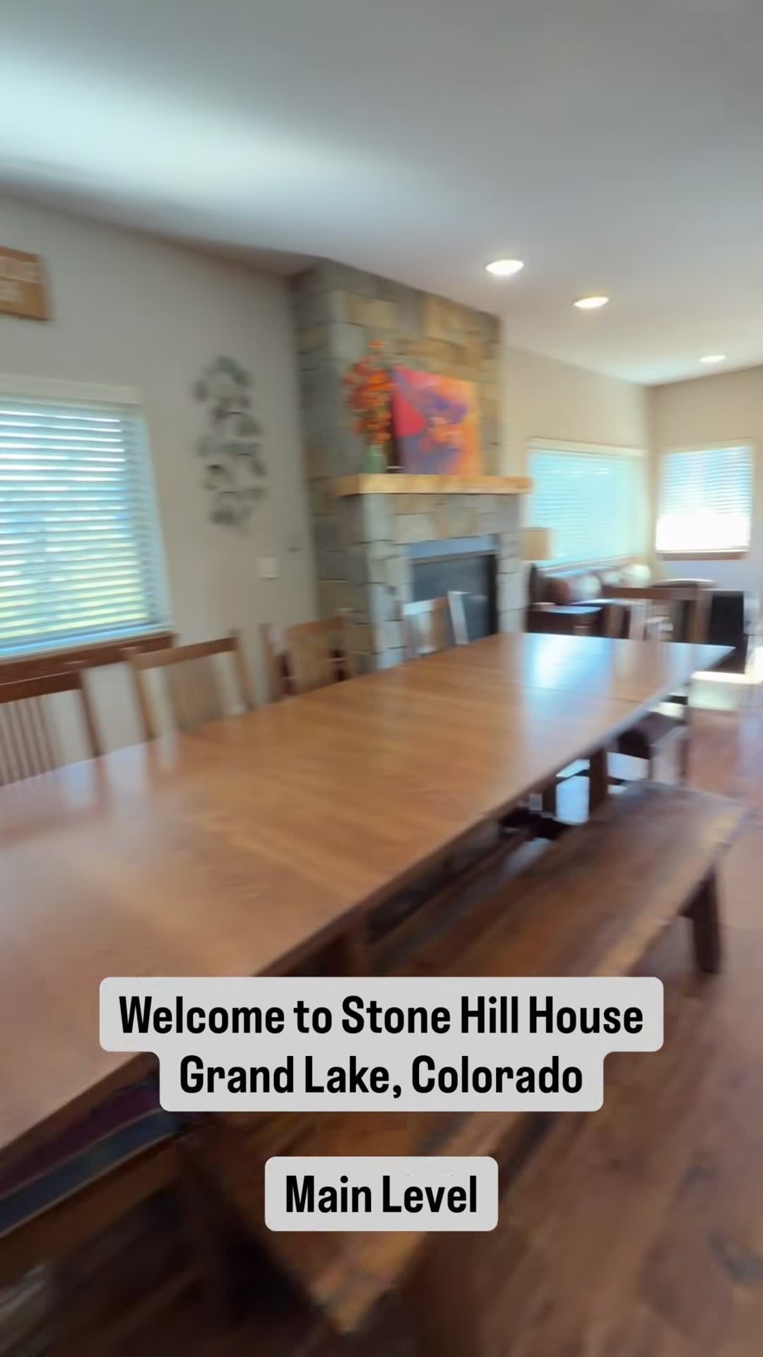 宿泊施設による動画