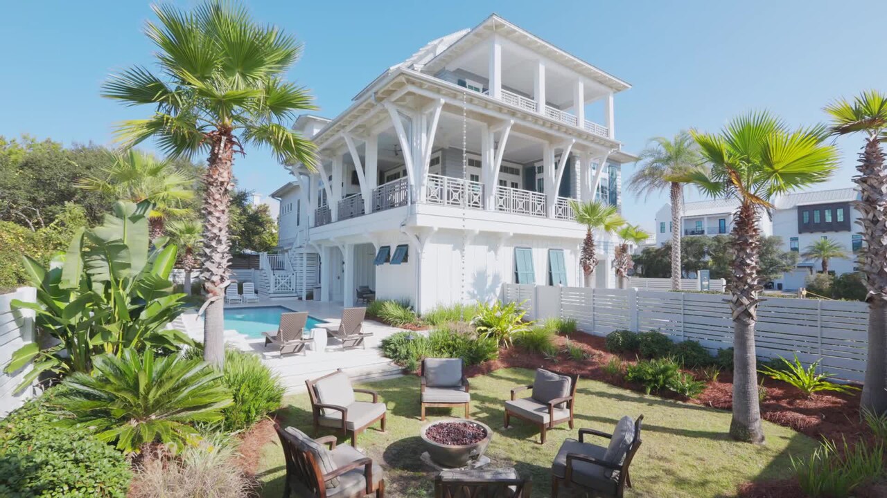 宿泊施設による動画