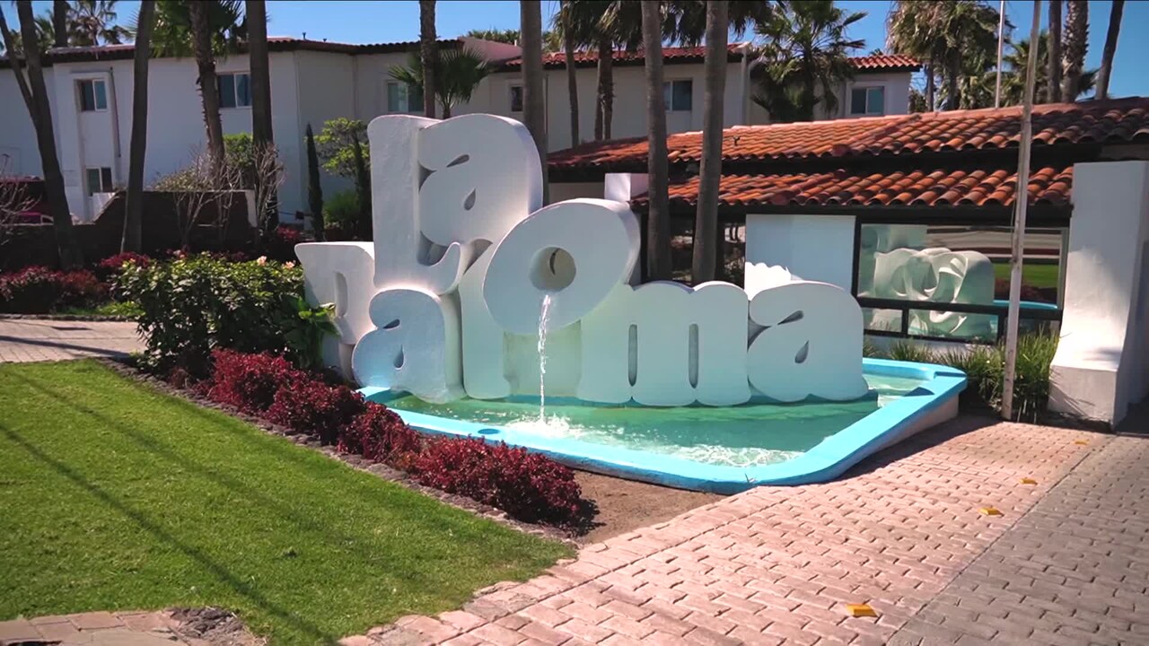 宿泊施設による動画