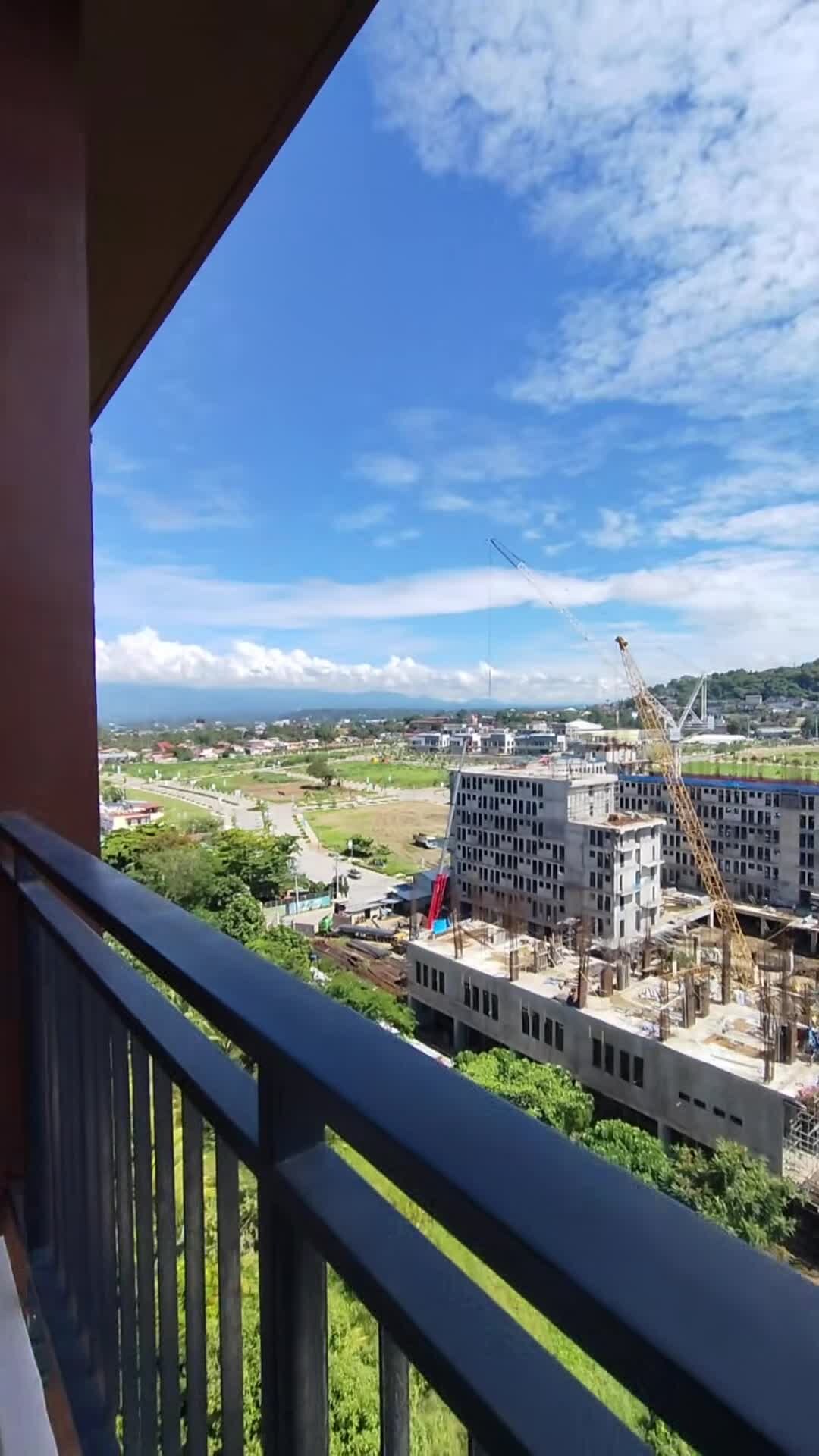 宿泊施設による動画