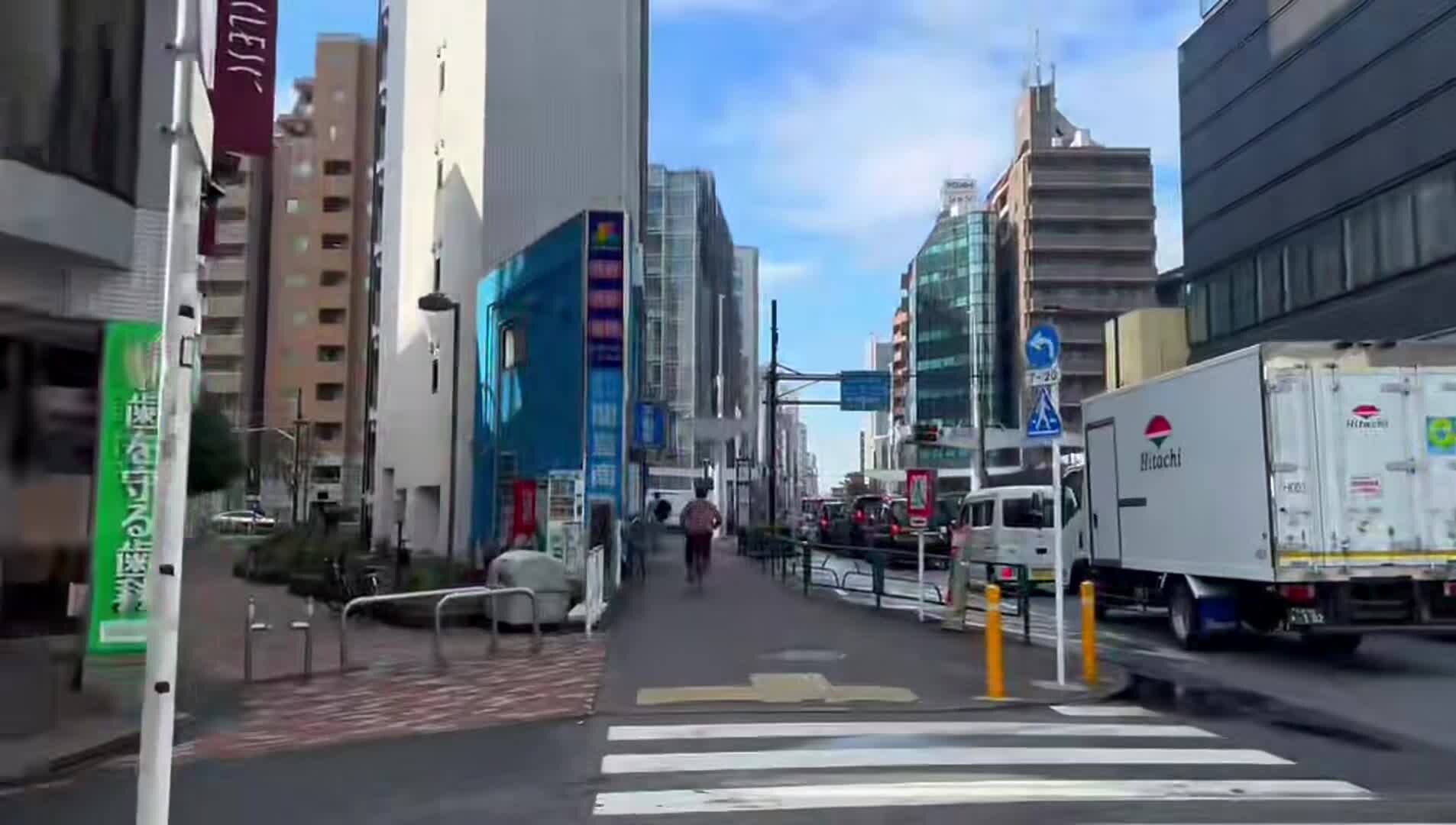 宿泊施設による動画