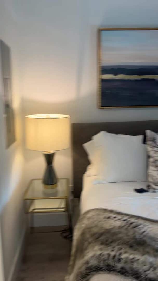 宿泊施設による動画