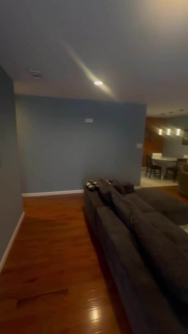 宿泊施設による動画